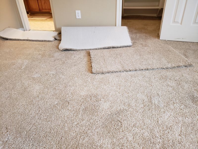 Carpet Tucking in Overland Park, KS